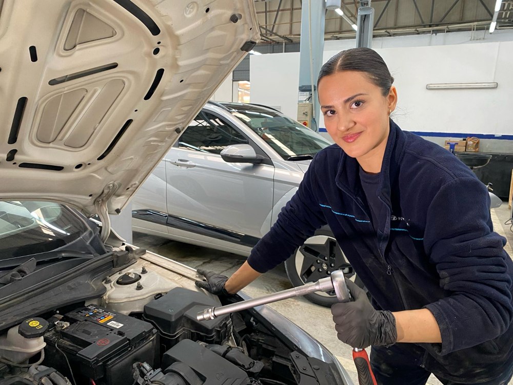 jlzHv1efY0Kom FHQshVUw