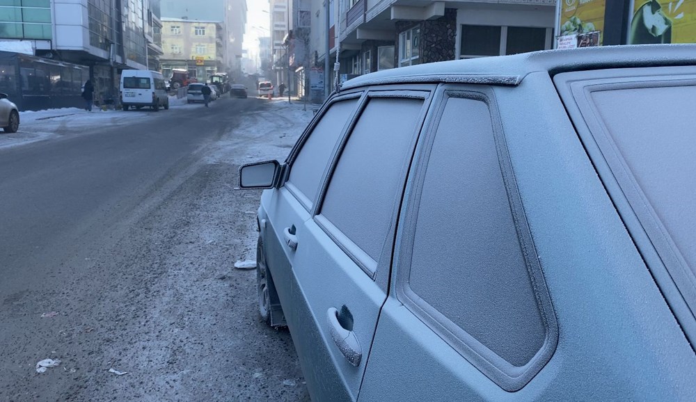 Türkiye’nin en soğuk noktası: -32 derecede nehir ve dereler
buz tuttu, araçlar çalışmadı - 2