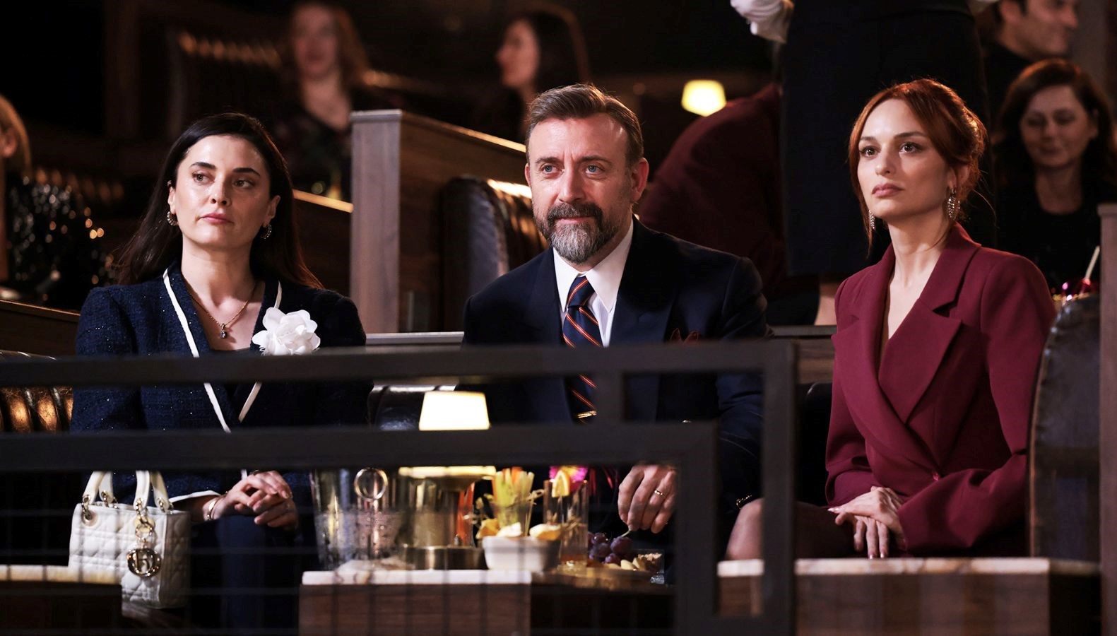 Kral Kaybederse oyuncu kadrosunda kimler var? (Kral Kaybederse oyuncuları ve karakterleri)