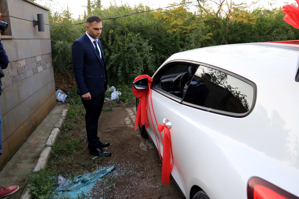 Adana’da gelin arabasından hırsızlık iddiası - 1