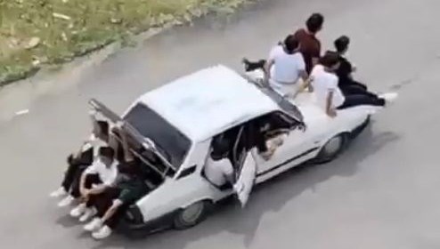 Adana'da tehlikeli yolculuk