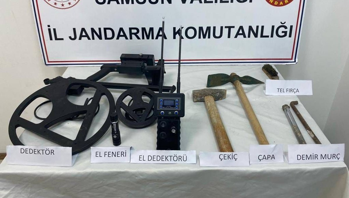 Definecilere suçüstü: 7 kişi gözaltında Definecilere suçüstü: 7 kişi gözaltında