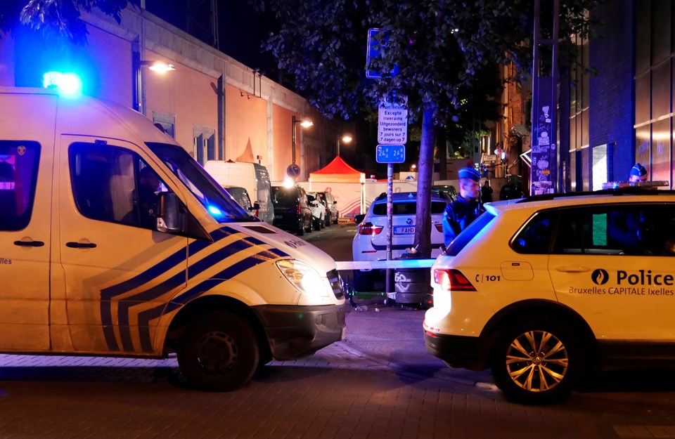 Belçika'da polis ekibine bıçaklı saldırı: 1 ölü, 1 yaralı - 1