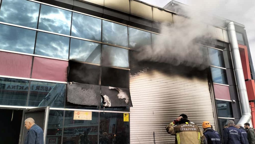 Ankara'da sanayi sitesinde iş yeri yangını
