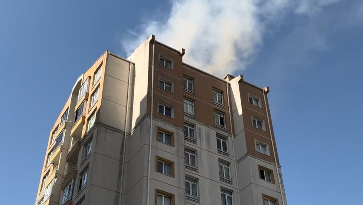 Başakşehir'de 14 katlı binada yangın Başakşehir'de 14 katlı binada yangın