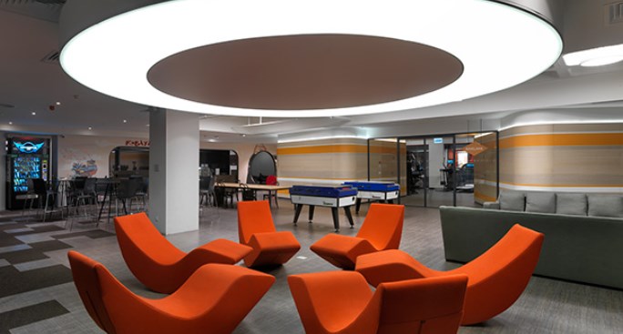 karsinizda google i kiskandiracak ofis