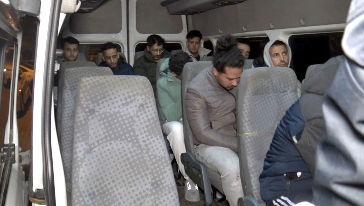 İstanbul'da kaçak göçmen operasyonu: 10 gözaltı İstanbul'da kaçak göçmen operasyonu: 10 gözaltı