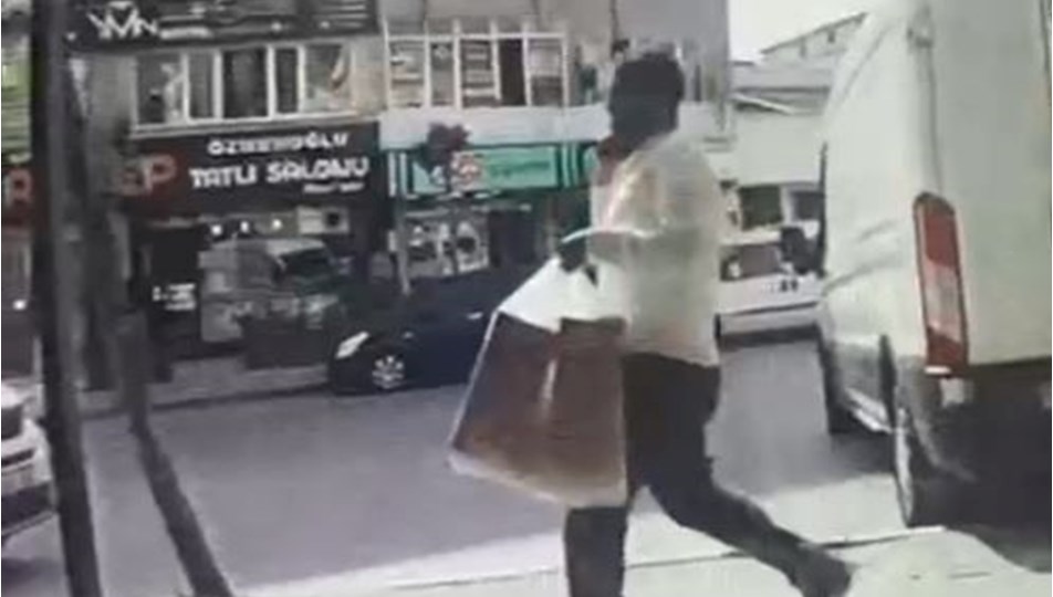 Kahve hırsızı kamerada: Poşete doldurup kaçtı