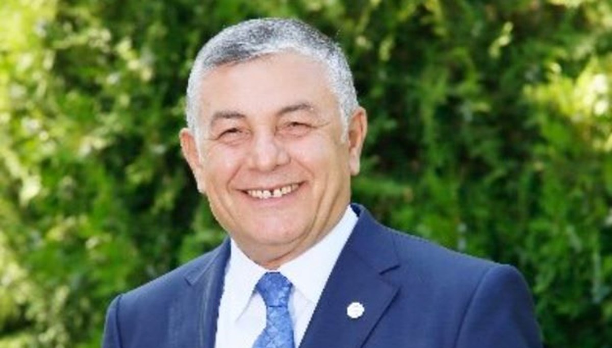 Şükrü Genç seçimlerde bağımsız aday olacağını açıkladı (Şükrü Genç kimdir?) Şükrü Genç seçimlerde bağımsız aday olacağını açıkladı (Şükrü Genç kimdir?)