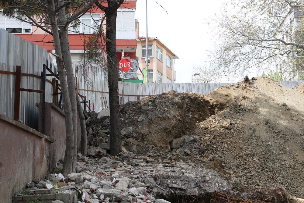 İnşaat yaparken tarihi çeşmeyi yıktılar - 4