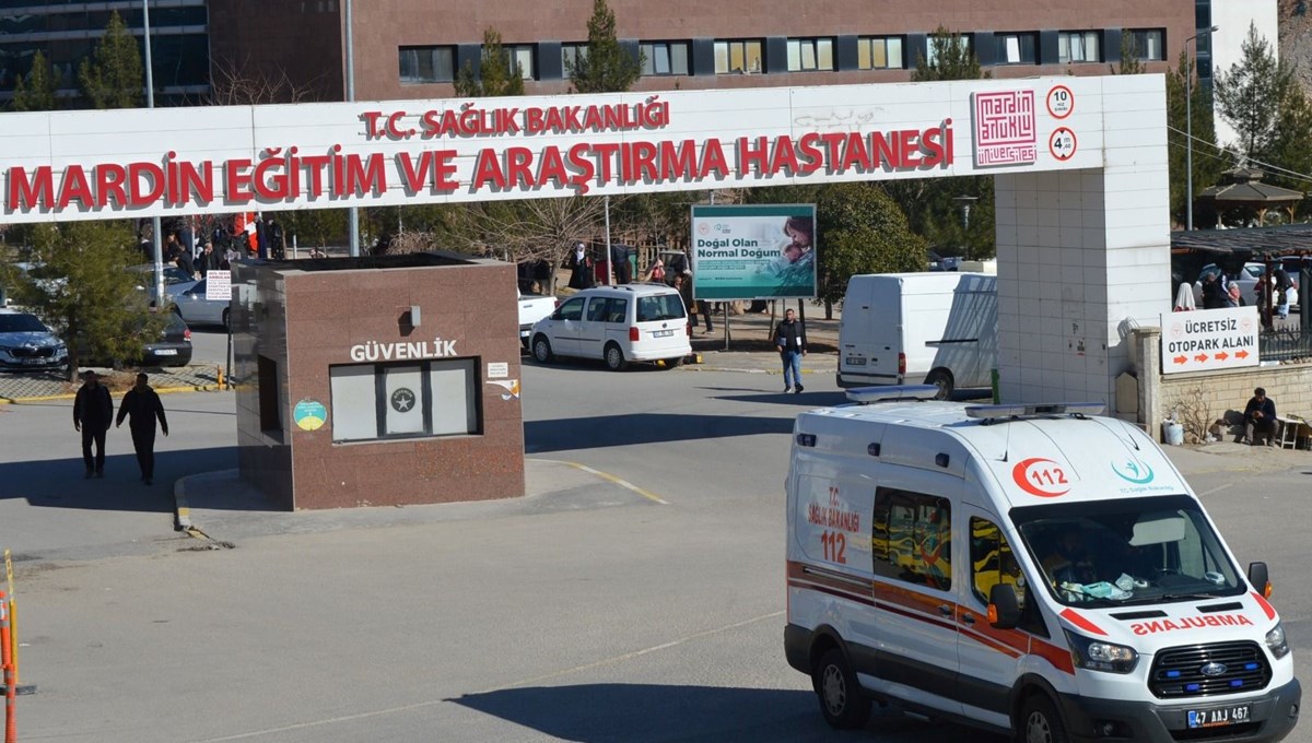 Mardin'de akaryakıt istasyonunda silahlı kavga: 1'i ağır 4 yaralı