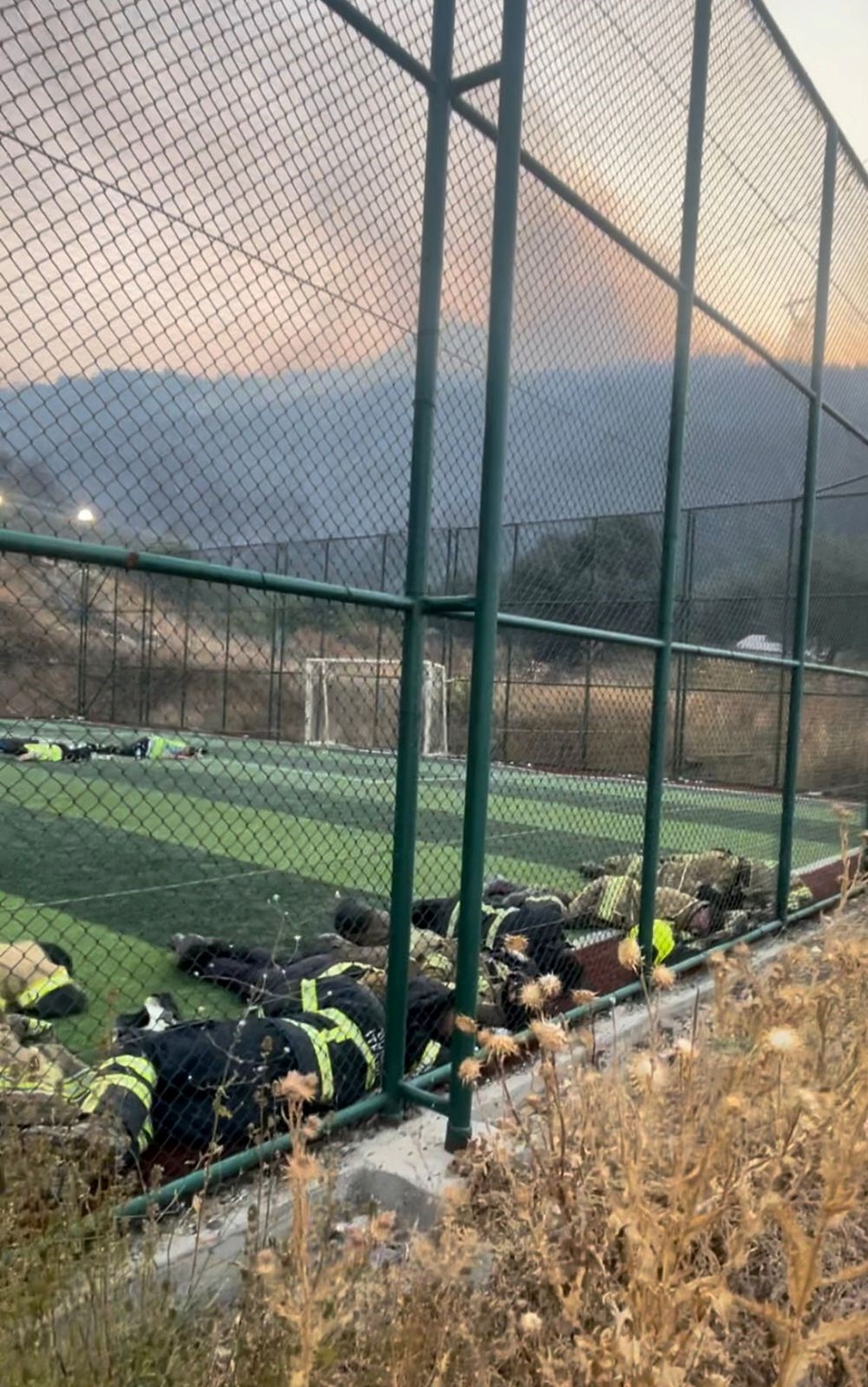 Yangın felaketinde son durum: "Gökyüzü mavi değil, güneşin bile rengi değişti" - 10