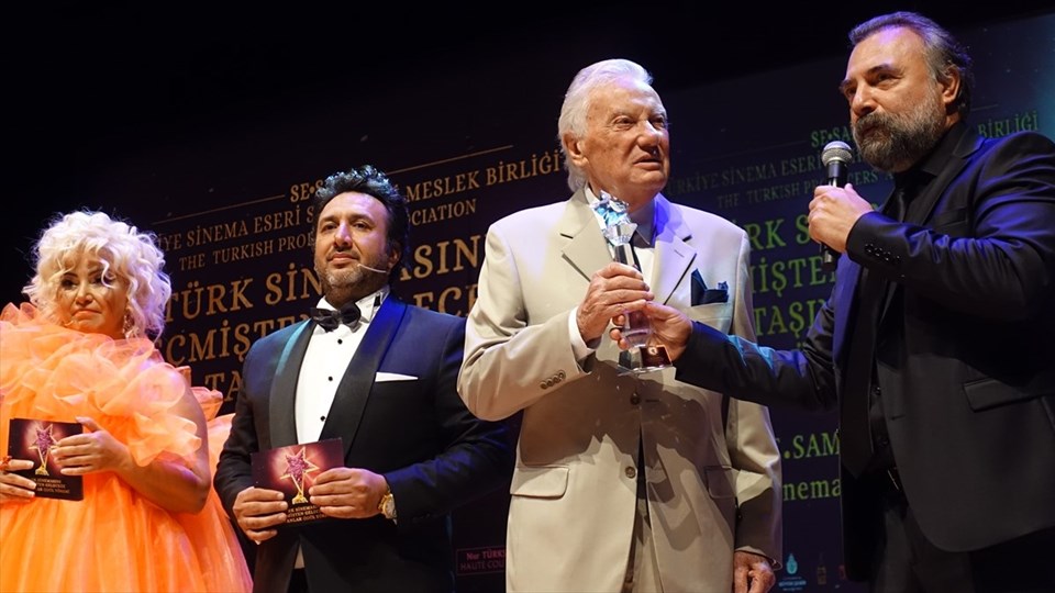 Türk Sinemasını Geçmişten Geleceğe Taşıyanlar ödülleri verildi - 2