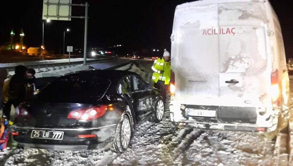 Erzurum'da karlı yolda feci kaza: Kalem müdürü ağır yaralı