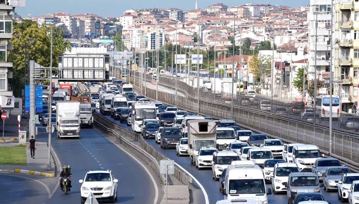 İstanbul’da iki noktada çalışma: Uzun araç kuyrukları oluştu