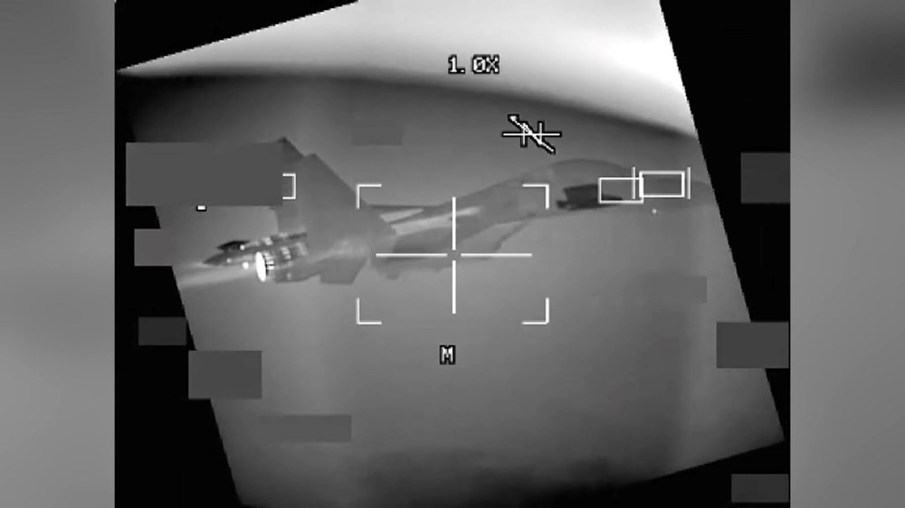 Çin jeti, ABD bombardıman uçağına 3 metre yaklaştı - 3