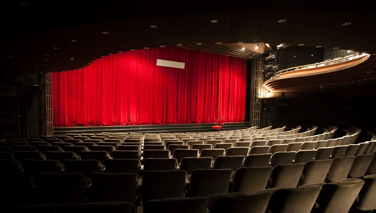 Gizli Bahçenin Bezelyesi oyunu sahnede