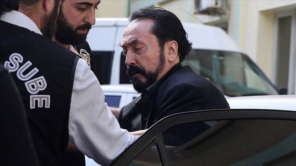 Adnan Oktar davasında ilginç anlar: "Özledik seni, aşkım beyaz sana çok yakışmış" - 10