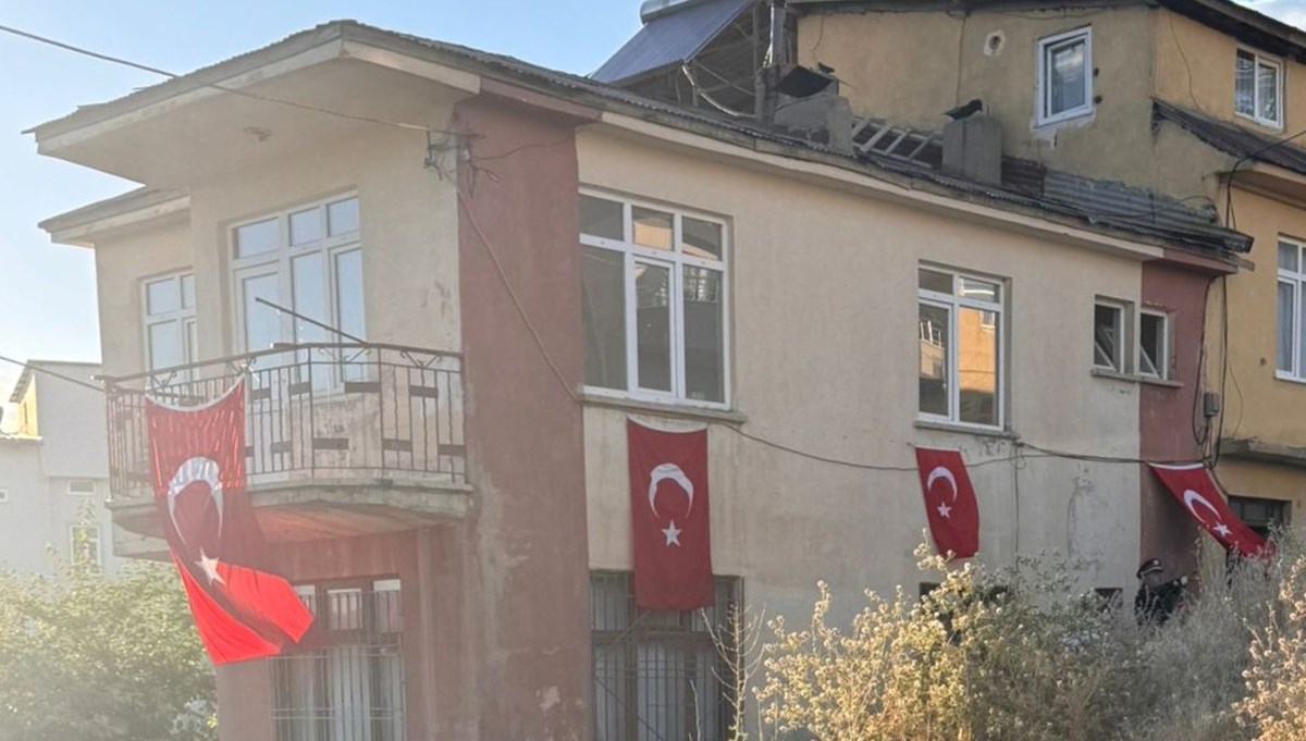 Şehit ailelerine acı haber verildi Şehit ailelerine acı haber verildi