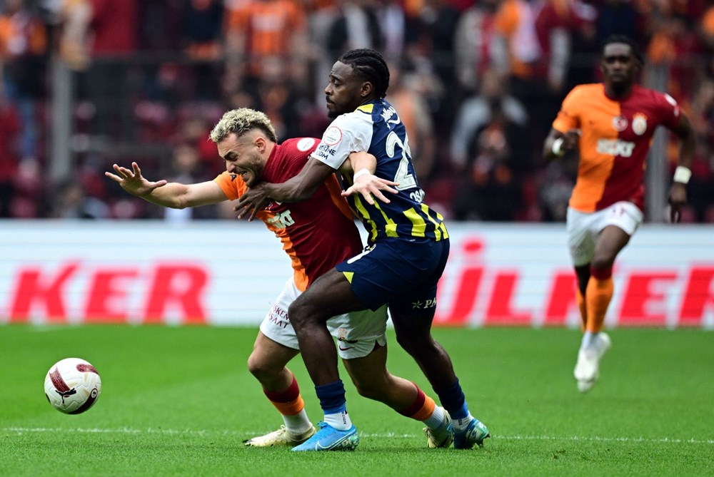 Fenerbahçe, derbide Galatasaray'ı yendi: Süper Lig'de şampiyonluk son haftaya kaldı - 2