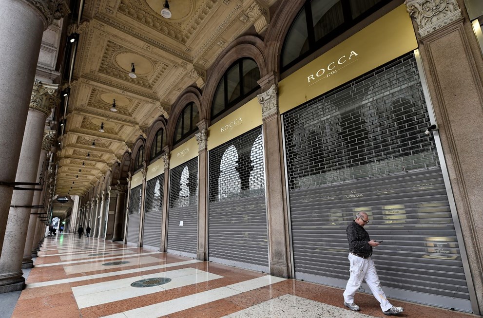 Halkı sokağa davet eden Milan Belediye Başkanı "pişman" Halkı sokağa davet eden Milan Belediye Başkanı "pişman"