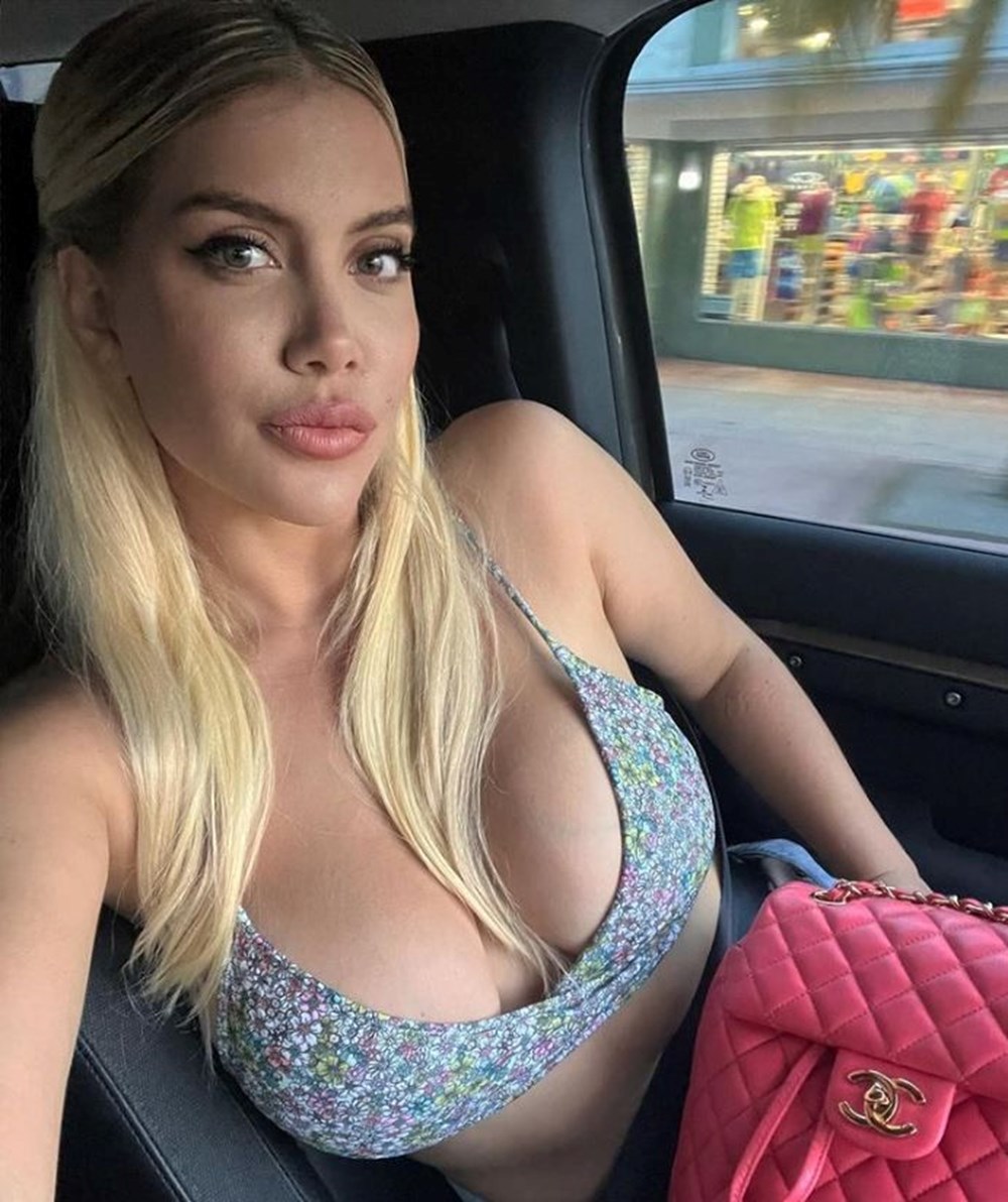 Galatasaray futbolcusu Icardi'nin eşi ve menajeri Wanda Nara kimdir? - 3