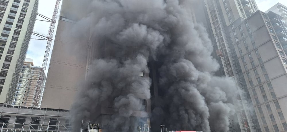 Kadıköy'de 20 katlı rezidans inşaatında yangın - 2