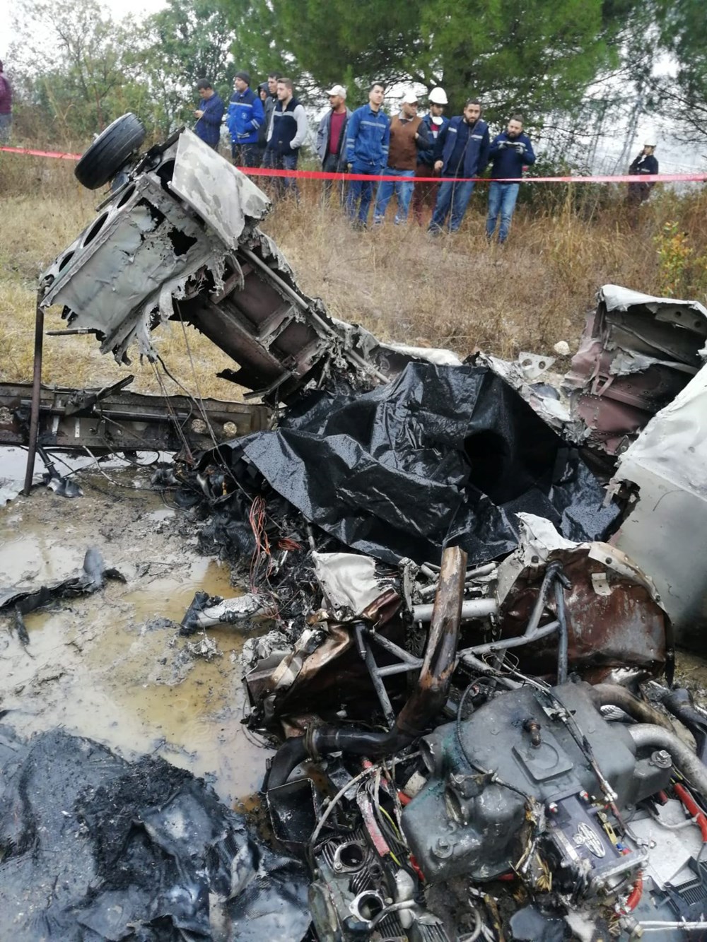 Bursa'da eğitim uçağı düştü: Hakan Köksal ve Burcu Sağlam hayatını kaybetti - 17