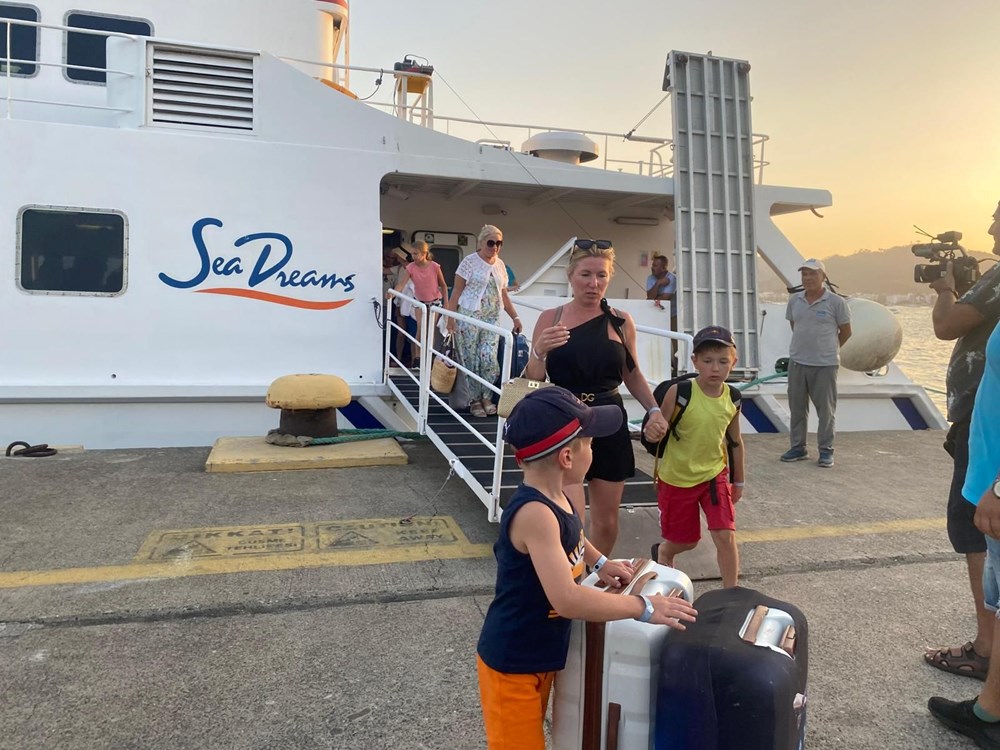 Yunanistan'ın turistik Rodos adasında orman yangını: 40 bin kişi tahliye edildi - 11