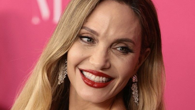Angelina Jolie kalbini ünlü rap şarkıcısına kaptırdı