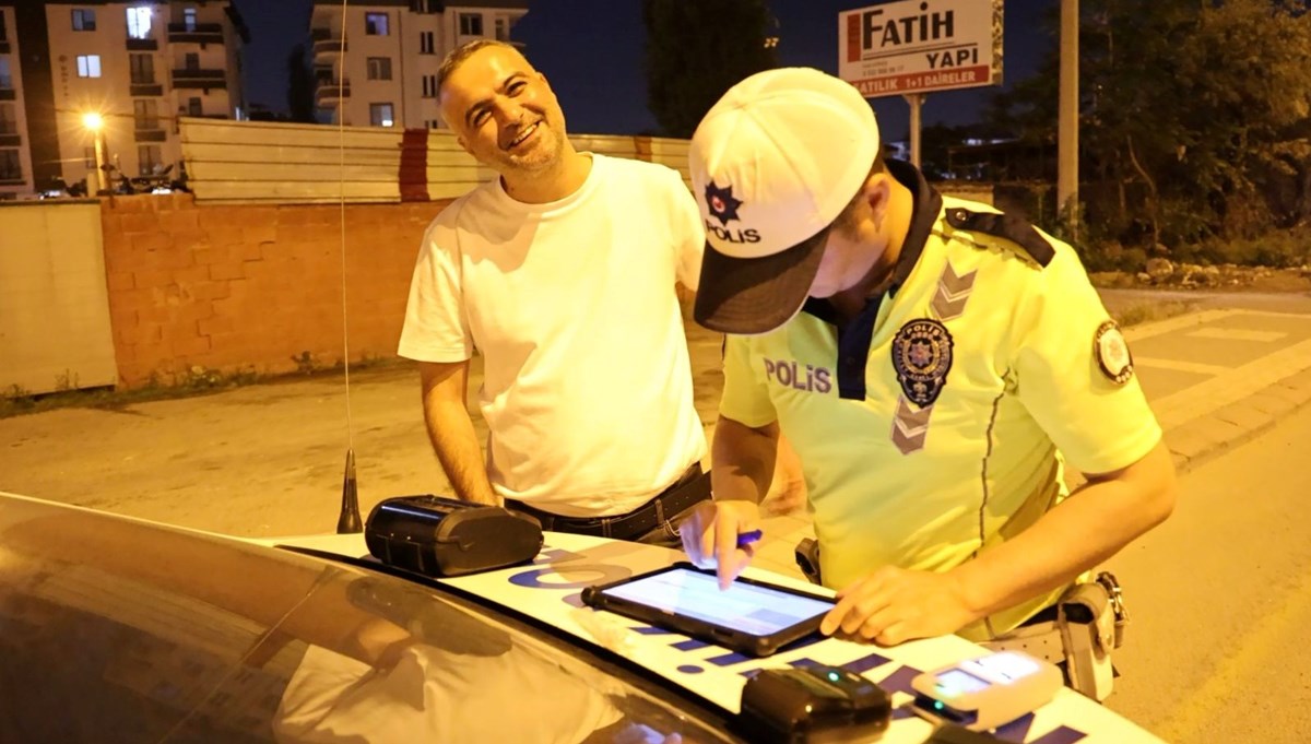 3. kez alkollü yakalanan sürücü: İnsanlık hali 3. kez alkollü yakalanan sürücü: İnsanlık hali