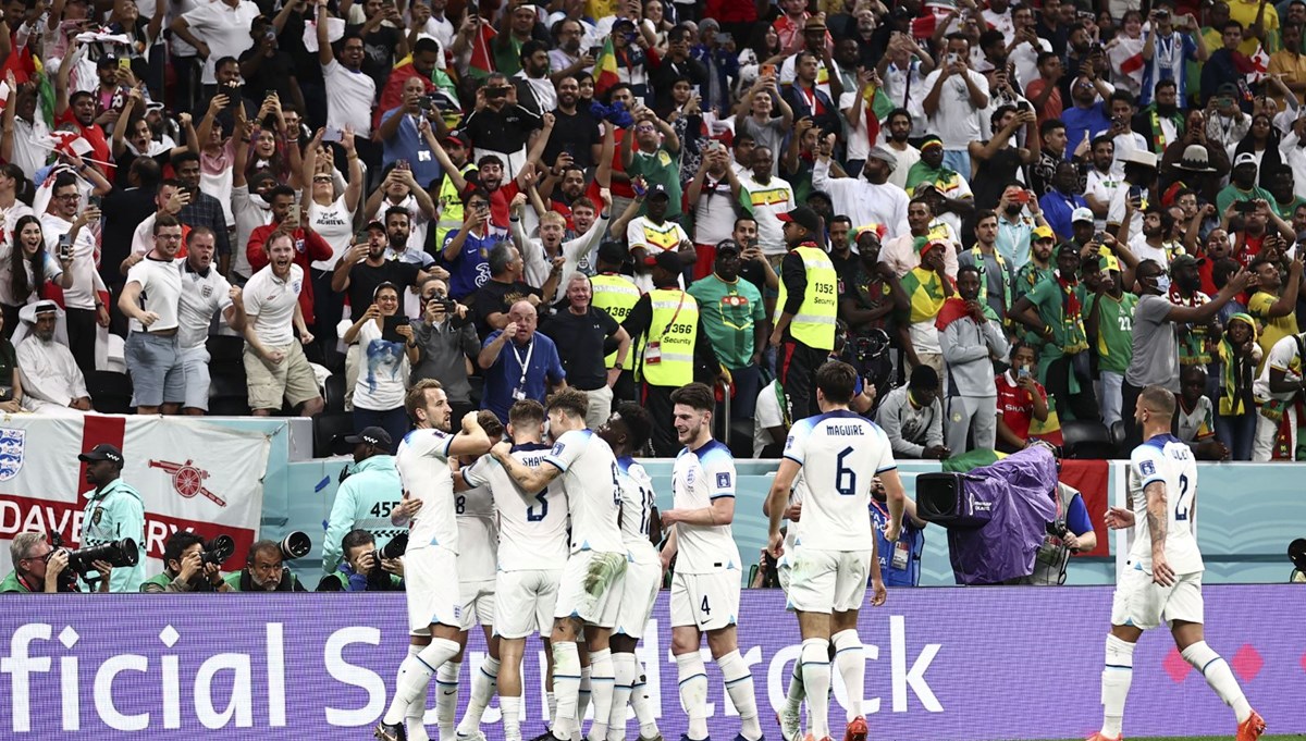 SON DAKİKA: İngiltere çeyrek final vizesini 3 golle aldı