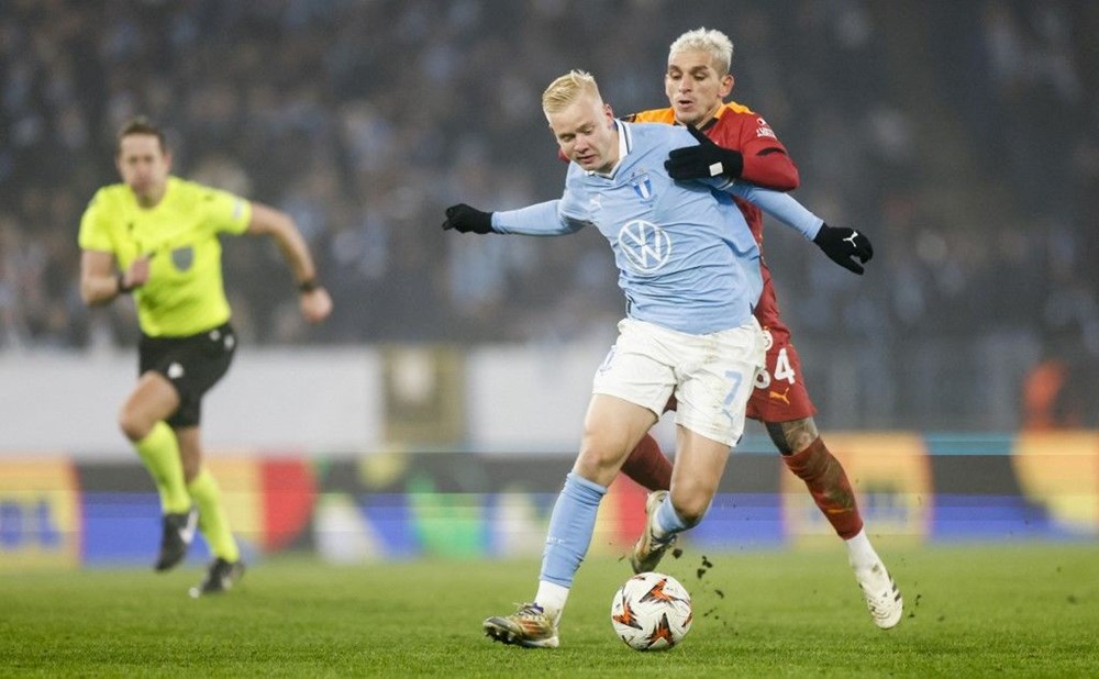 "Lucas Torreira'nın Menajerinden Şaşırtan Açıklama: 'Yakın Vakitte Olmaz' Sözü Sonra Dönüşümlere Neden Oldu!" 73 kAm0mKzHBESt469v2HuwpQ