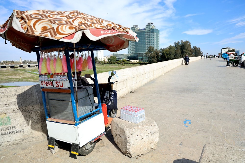 1640 Yaşındaki Tarihi Köprü Seyyar Satıcıların İşgali Altında 75 kB2NMgkcIUCnCVTSTF2ijw