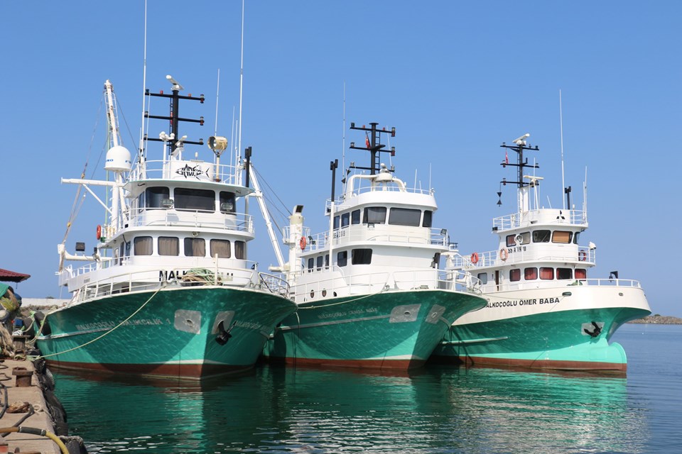Samsun'da corona virüs aşısı olmayan balıkçılara av yasağı - 2