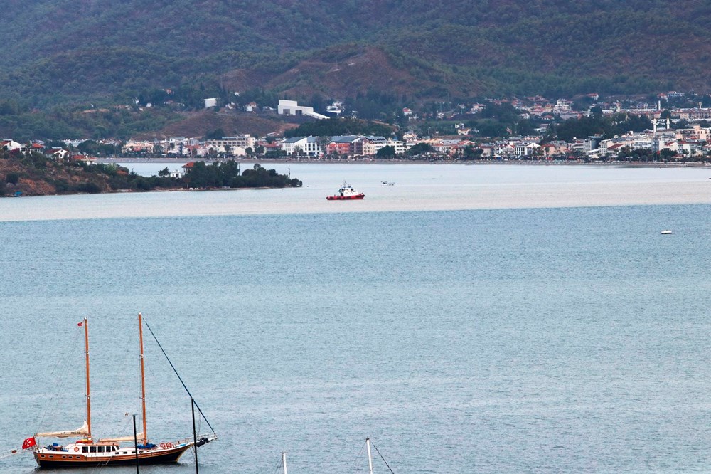 Fethiye'de yağış sonrası denizin rengi değişti - 4