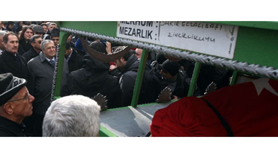 Eczacıbaşı son yolculuğuna uğurlandı