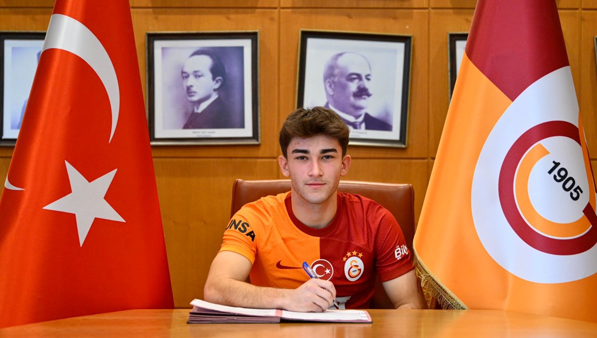 Galatasaray Ali Turap Bülbül ile sözleşme yeniledi Galatasaray Ali Turap Bülbül ile sözleşme yeniledi