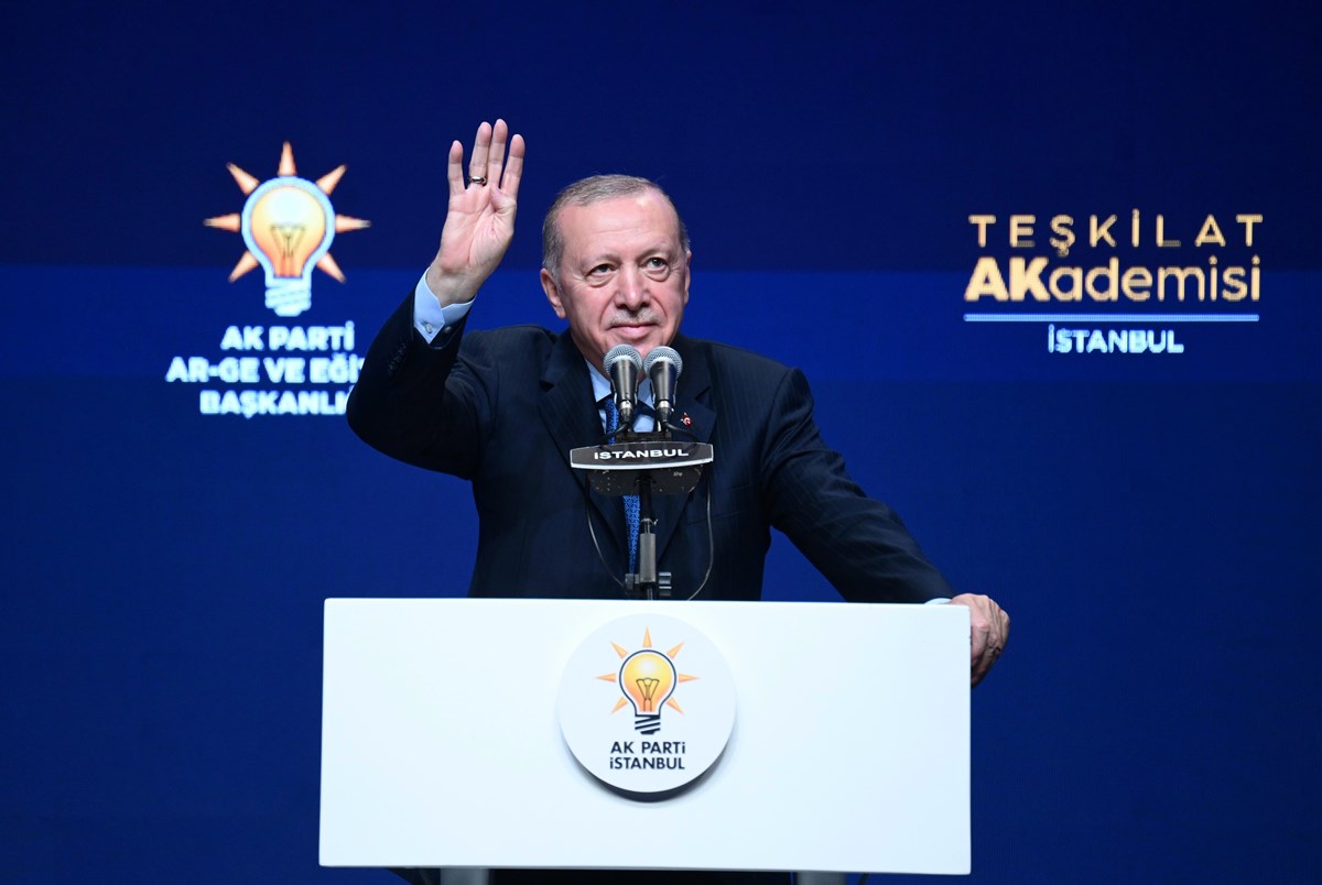 Cumhurbaşkanı Erdoğan törendeki konuşmasında güncel konulara da değindi. Erdoğan, CHP Cumhurbaşkanı Erdoğan törendeki konuşmasında güncel konulara da değindi. Erdoğan, CHP