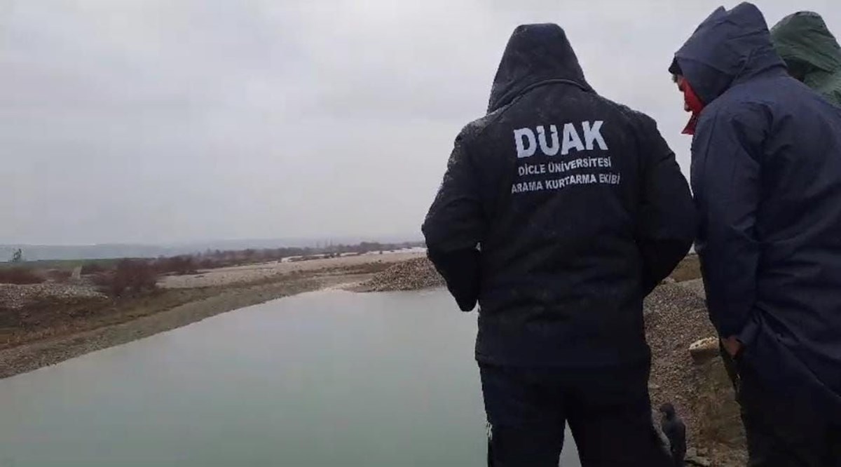 kEC-qSm1FkegJIKAr7C5Zw.jpg