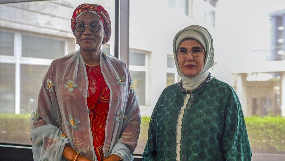 Emine Erdoğan, Nijerya'da temaslarda bulundu Emine Erdoğan, Nijerya'da temaslarda bulundu