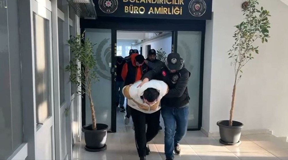 İzmir’de 20 milyonluk sazan sarmalı vurgunu - 1