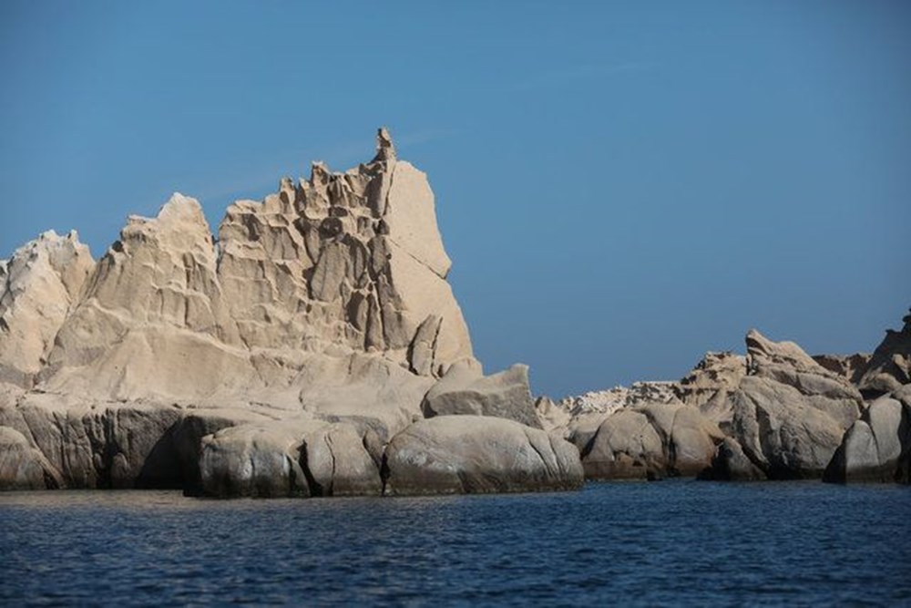 'Denizin Peribacaları' Siren Kayalıkları görenleri şaşırtıyor - 26