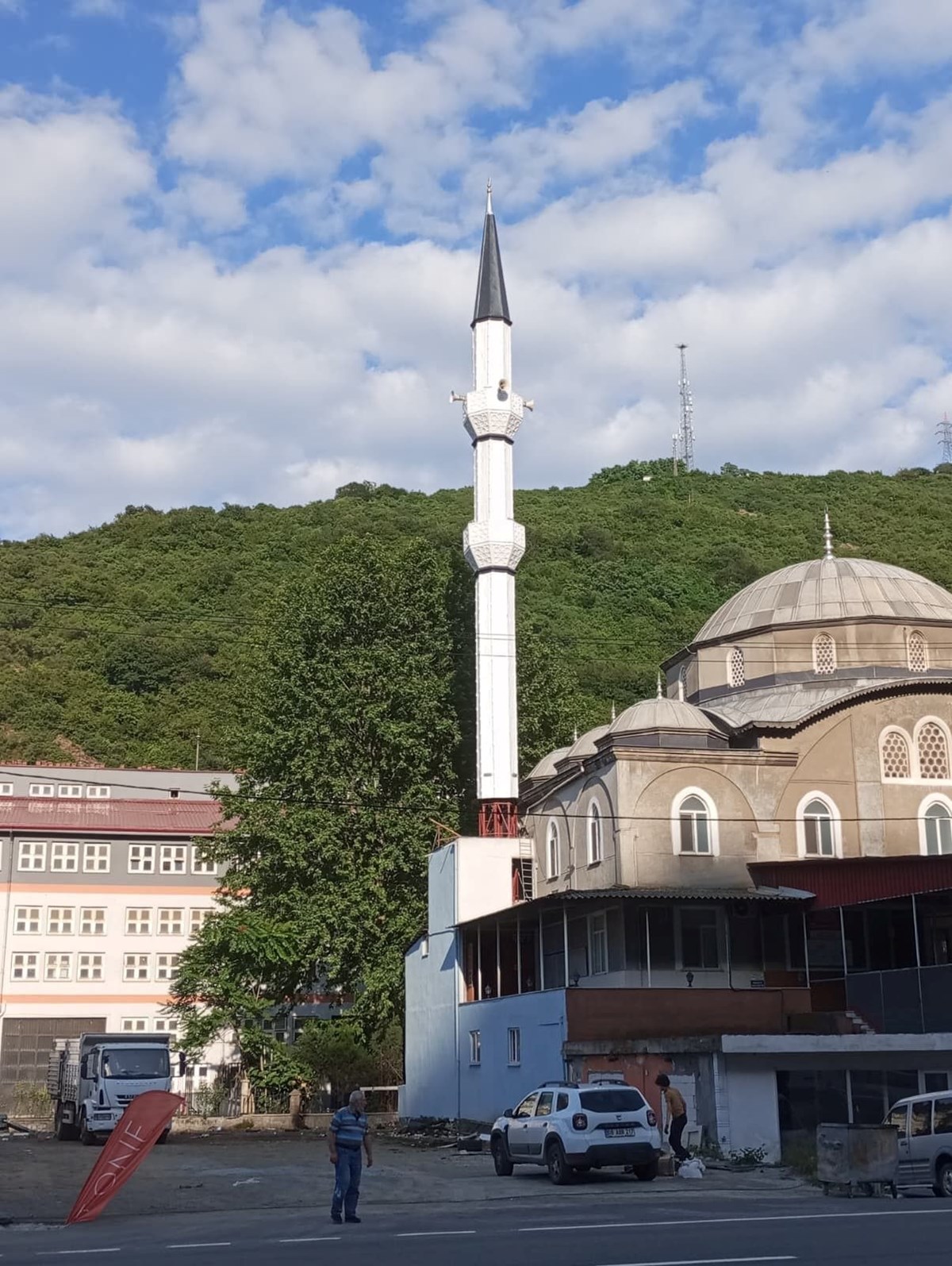 kLpHi-itiUaOIoRzCZcn4g.jpg