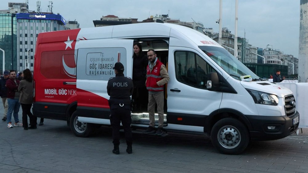 Taksim'de yeni yıla saatler kala hareketlilik başladı - 14