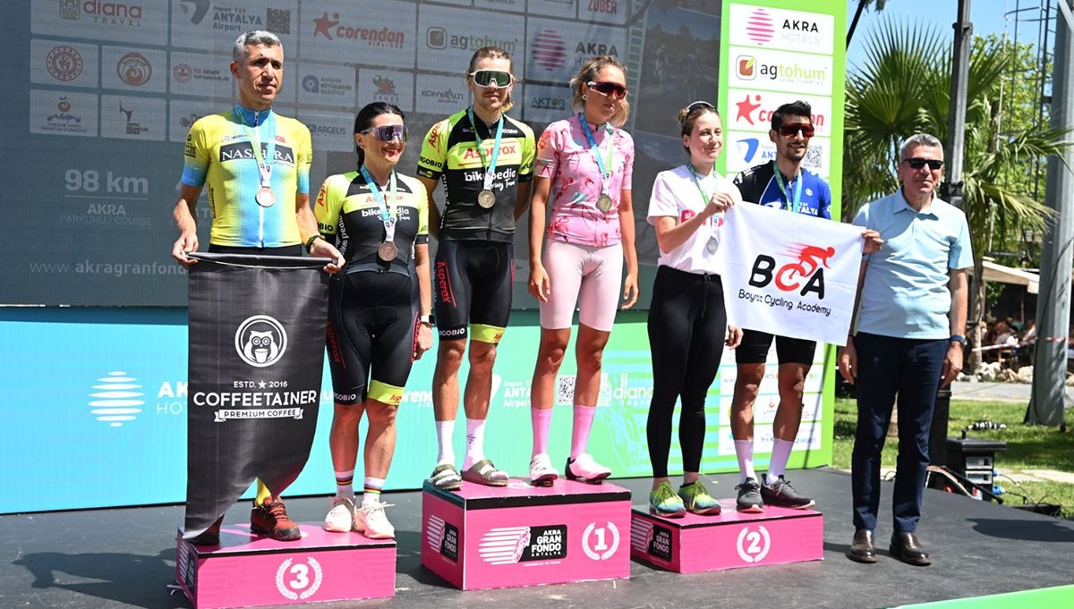 Akra Gran Fondo Powered by AG Tohum Bisiklet Yarışı yapıldı Akra Gran Fondo Powered by AG Tohum Bisiklet Yarışı yapıldı