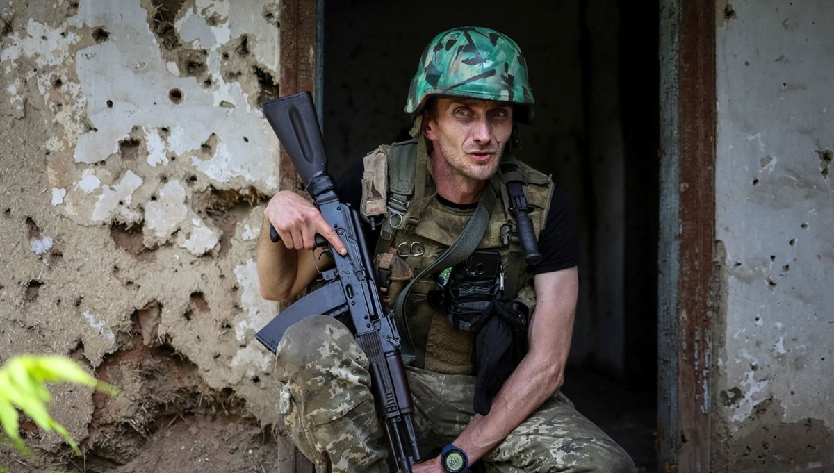 Ukraynalı asker Donbas'taki durumu anlattı: Ordumuza inanıyorum