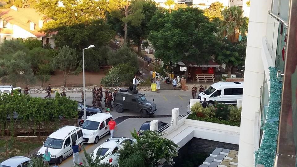 Erdoğan'ın Marmaris'te kaldığı otele saldıranlar gözaltında - 1