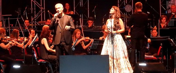 İtalyan tenor Alessandro Safina sokak hayvanları için sahneye çıktı