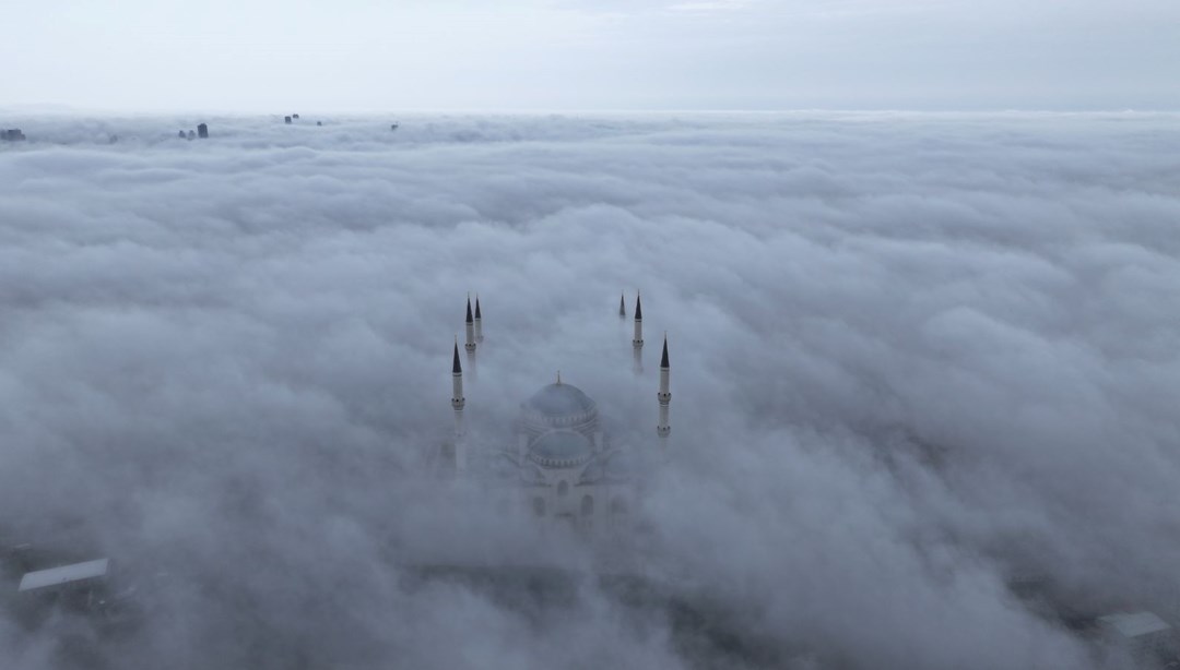 İstanbul'u sis bastı